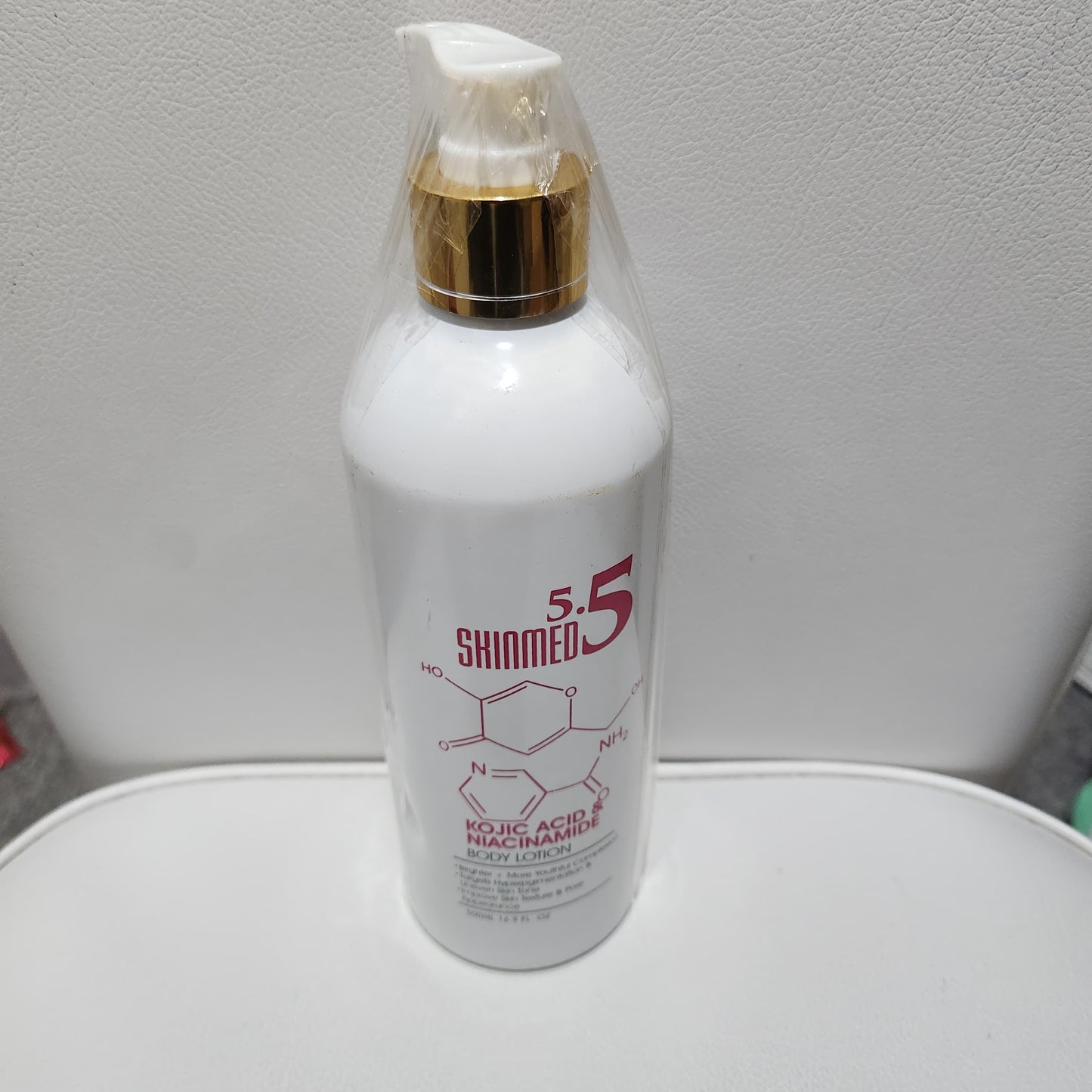 Skinmed 5.5 Kojic Acid and Niacinamide Body Lotion 500ml - Moisturizer for Radiant Skin Care - Cosmetic