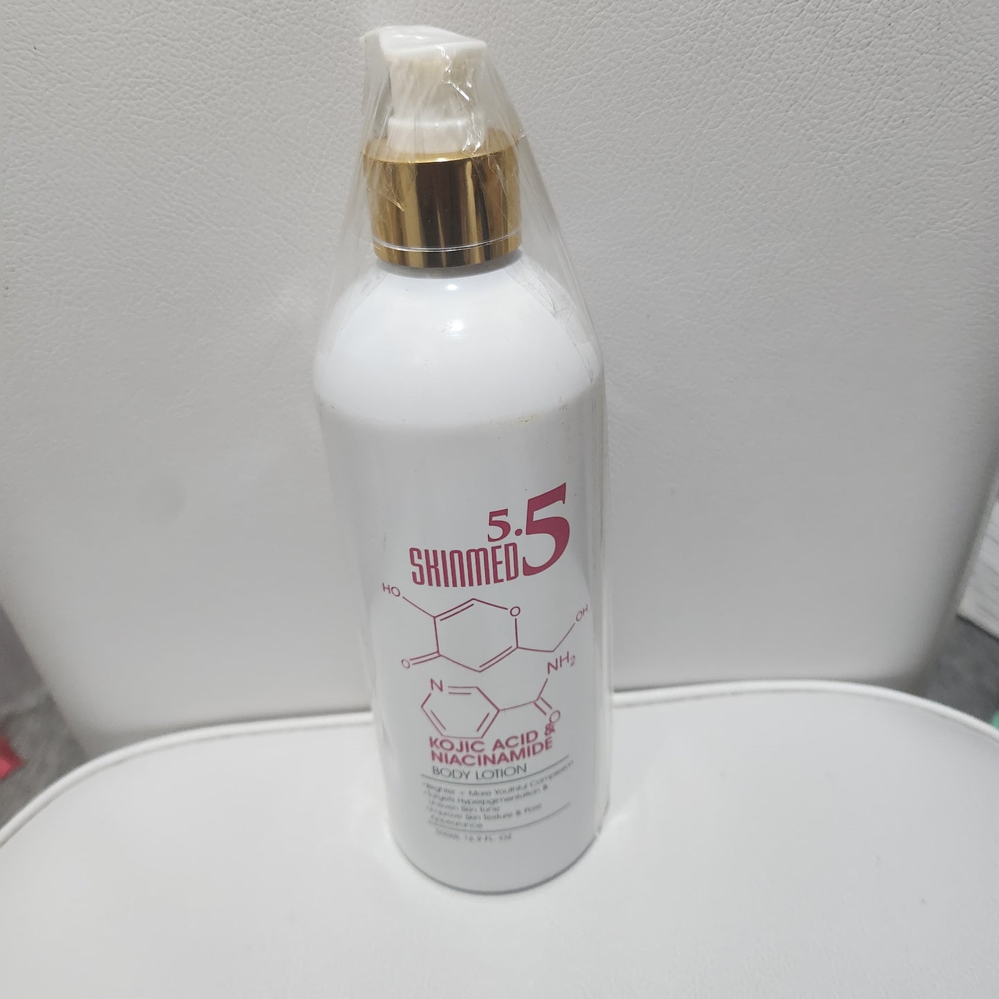 Skinmed 5.5 Kojic Acid and Niacinamide Body Lotion 500ml - Moisturizer for Radiant Skin Care - Cosmetic