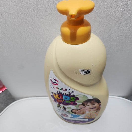 Unique Kids & Teens Brightening Natural Calendula Body Wash 1000ml x 1