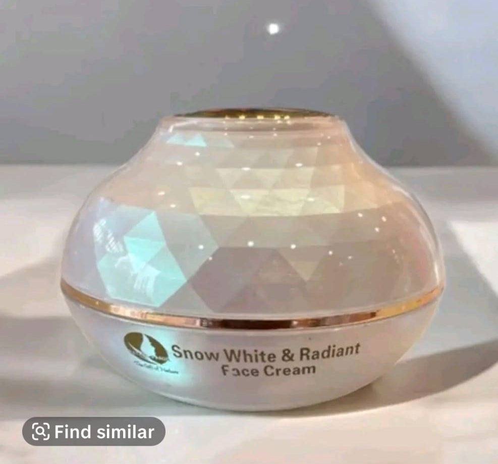 Snow White and Radiance Face Cream