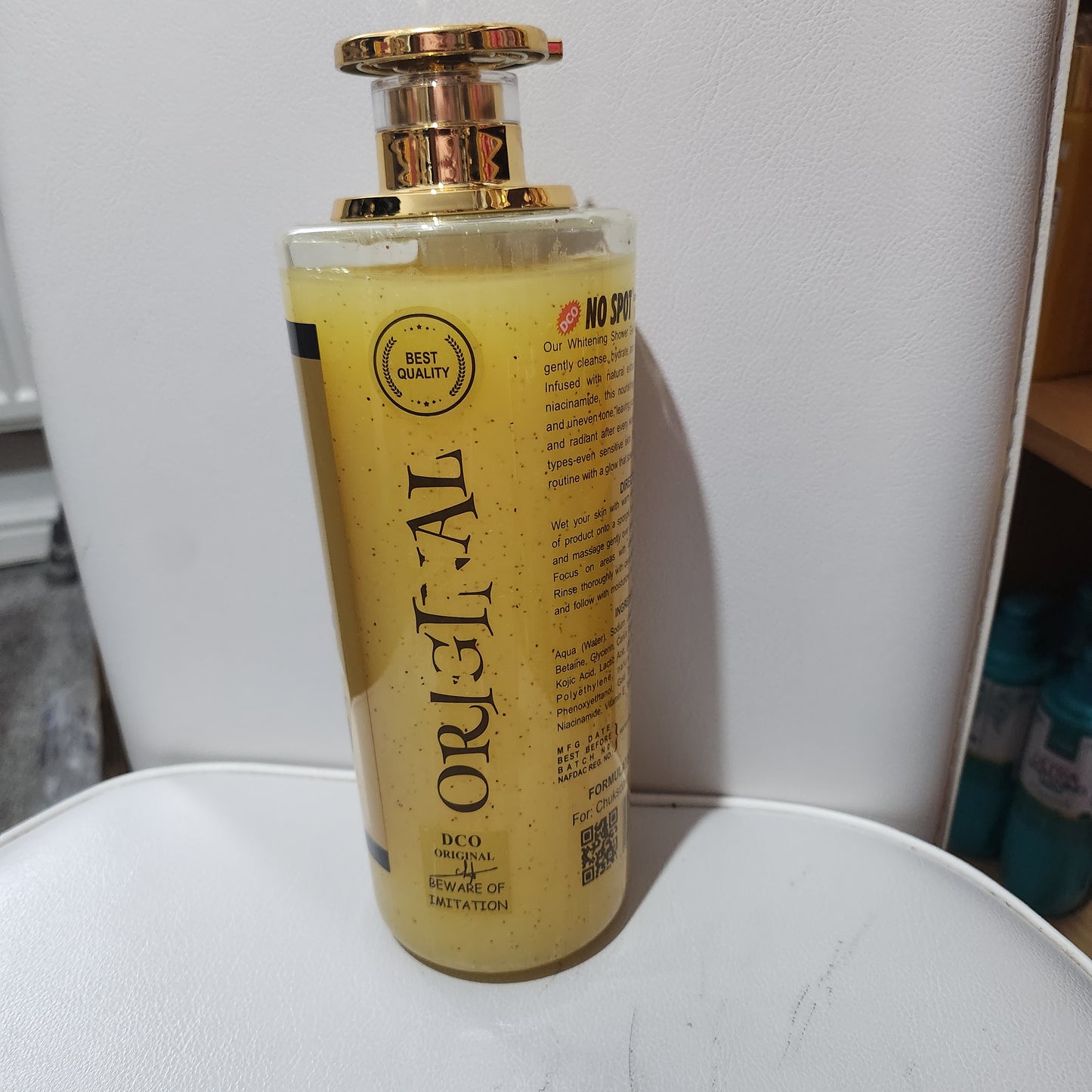No Spot Gold 24K Extra Whitening Exfoliating Scrub Shower Gel 1000ml for Radiant Skin Care