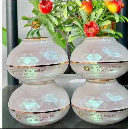 Snow White and Radiance Face Cream